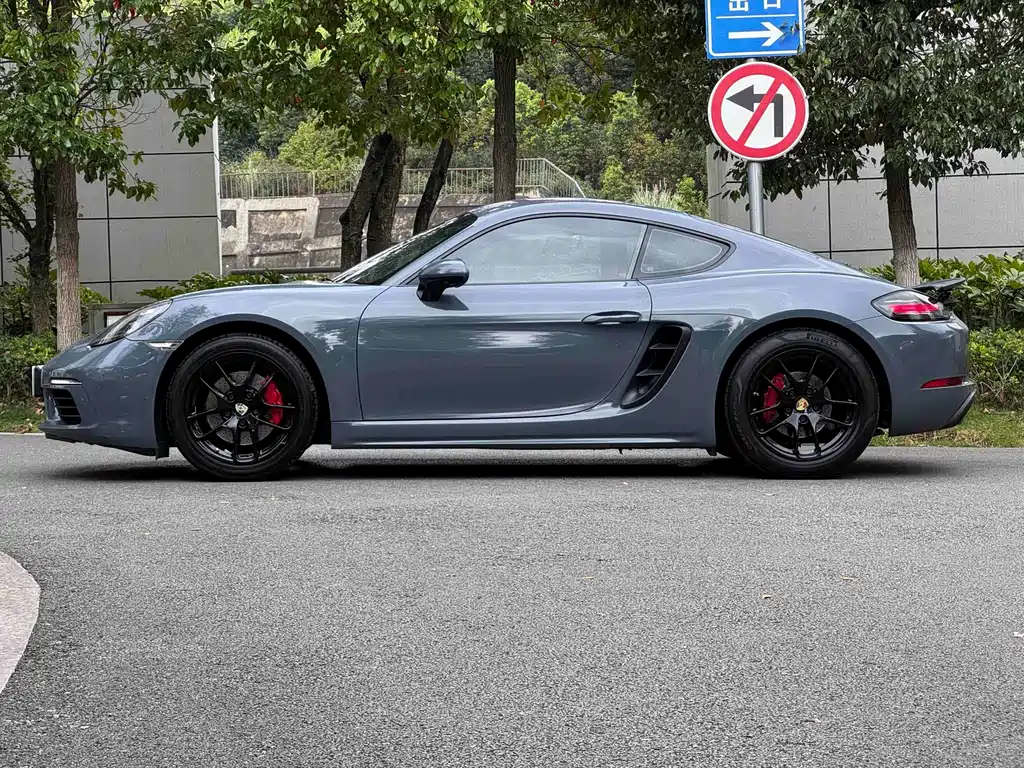 Porsche 718 — фото 10