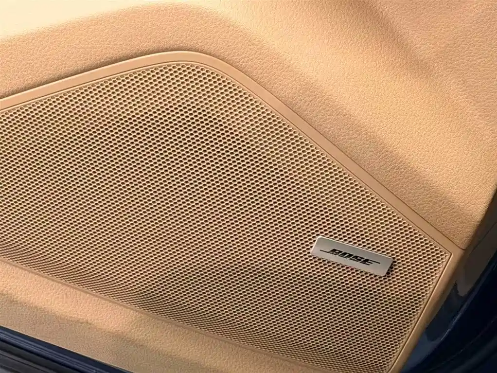 Porsche Cayenne Hybrid — фото 18