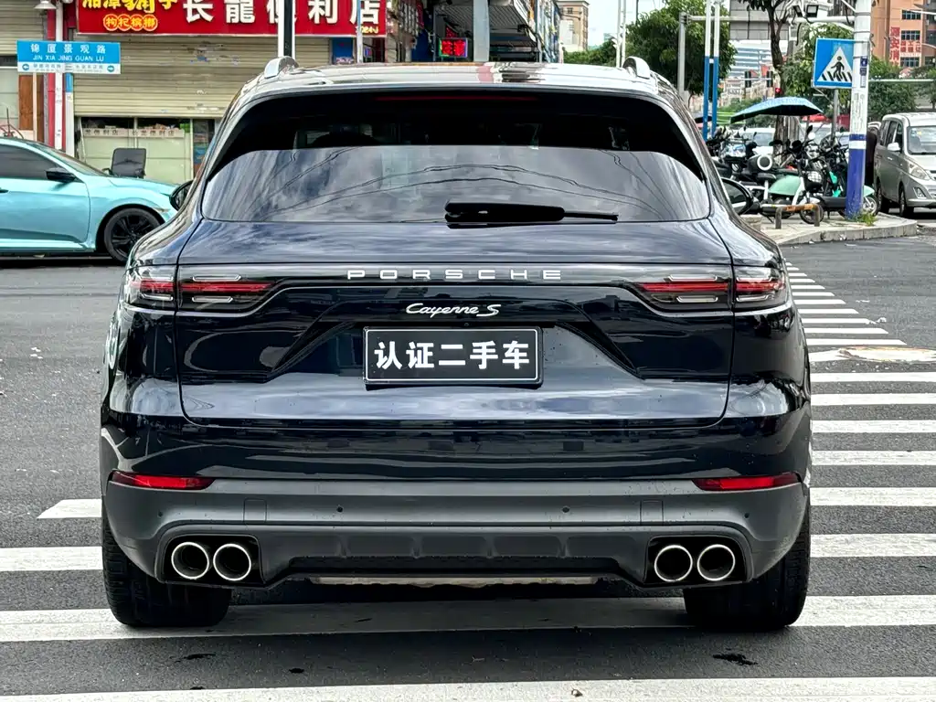 Porsche Cayenne — фото 2