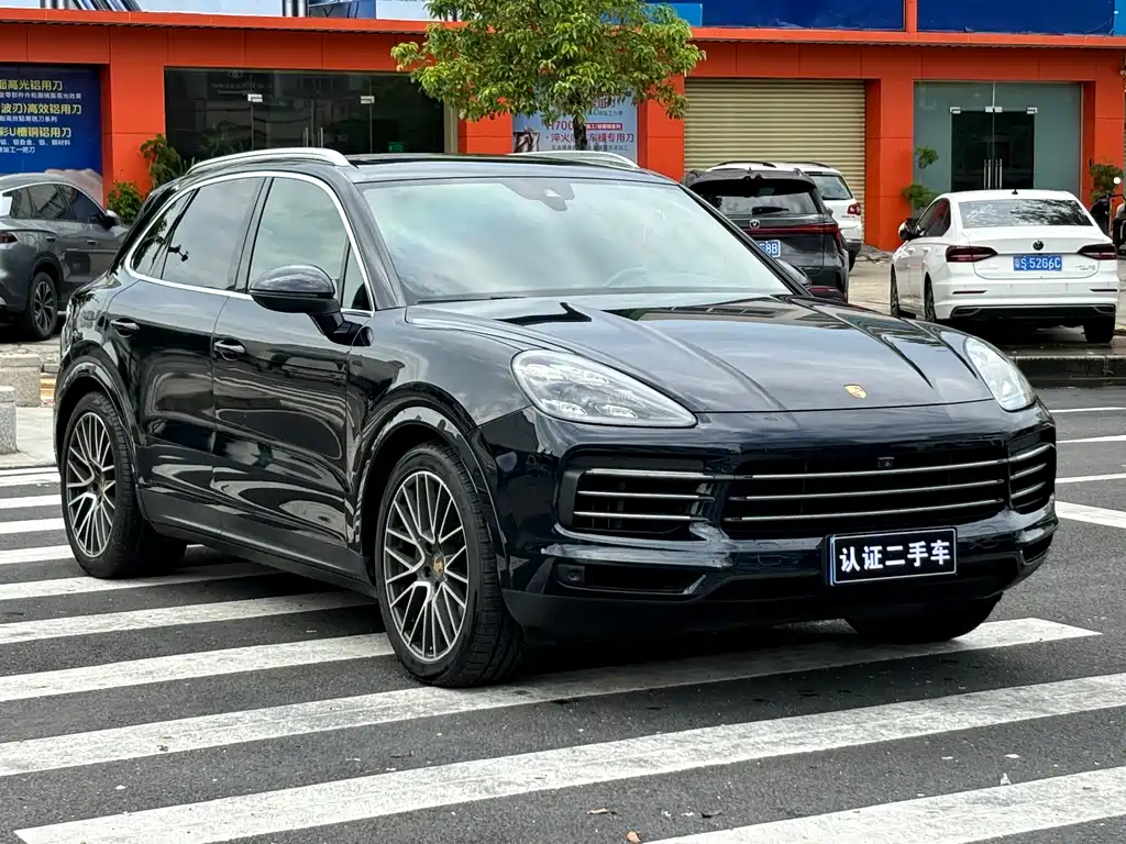 Porsche Cayenne — фото 4