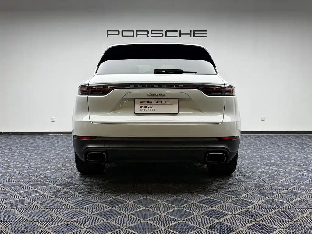 Porsche Cayenne — фото 2