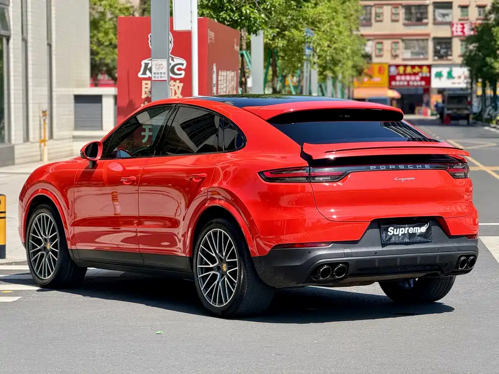 Porsche Cayenne — фото 10