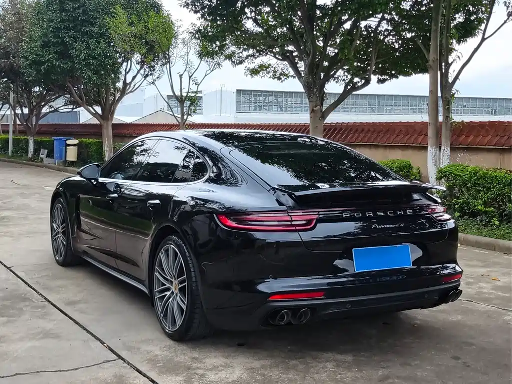 Porsche Panamera — фото 4