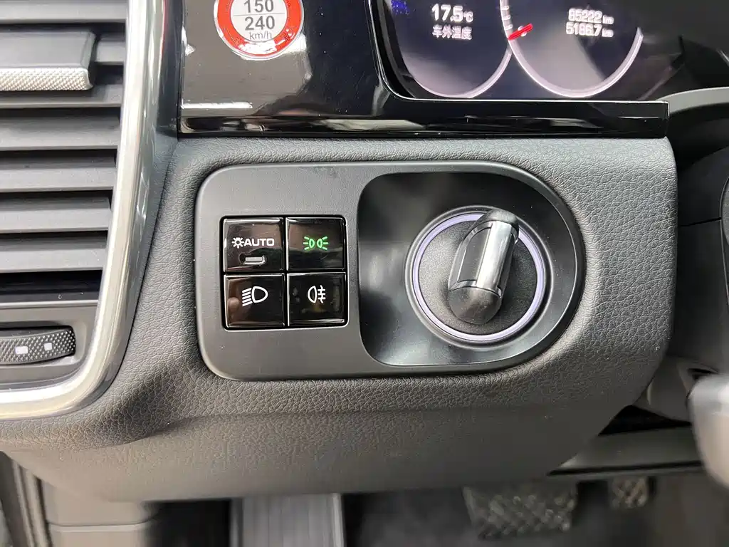Porsche Cayenne — фото 22
