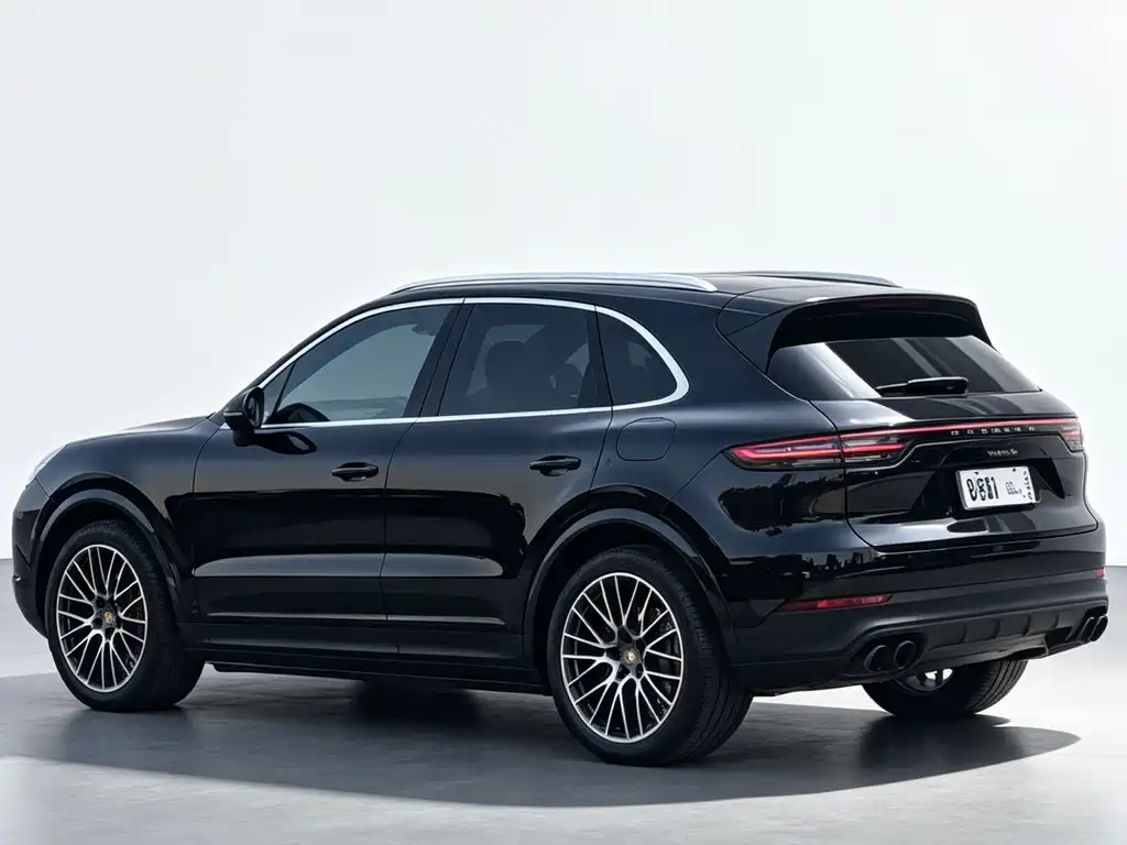 Porsche Cayenne — фото 4