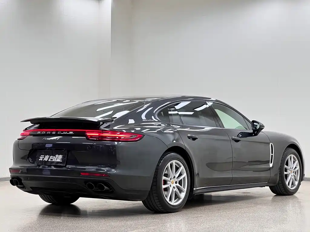 Porsche Panamera — фото 7
