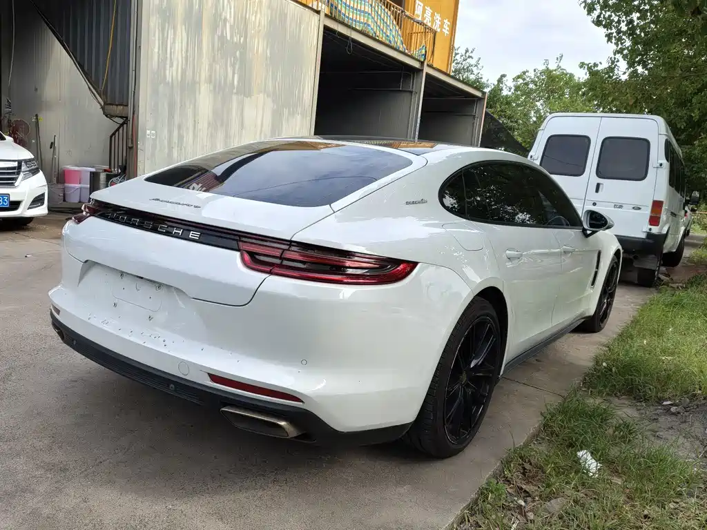 Porsche Panamera — фото 14