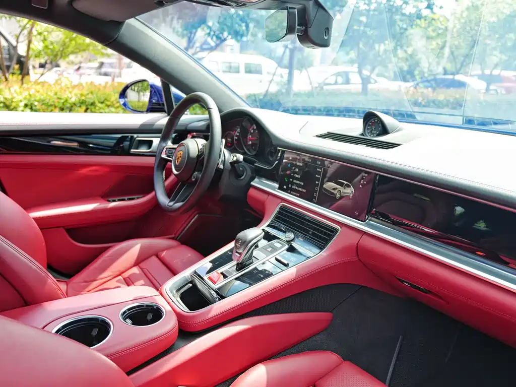 Porsche Panamera — фото 13