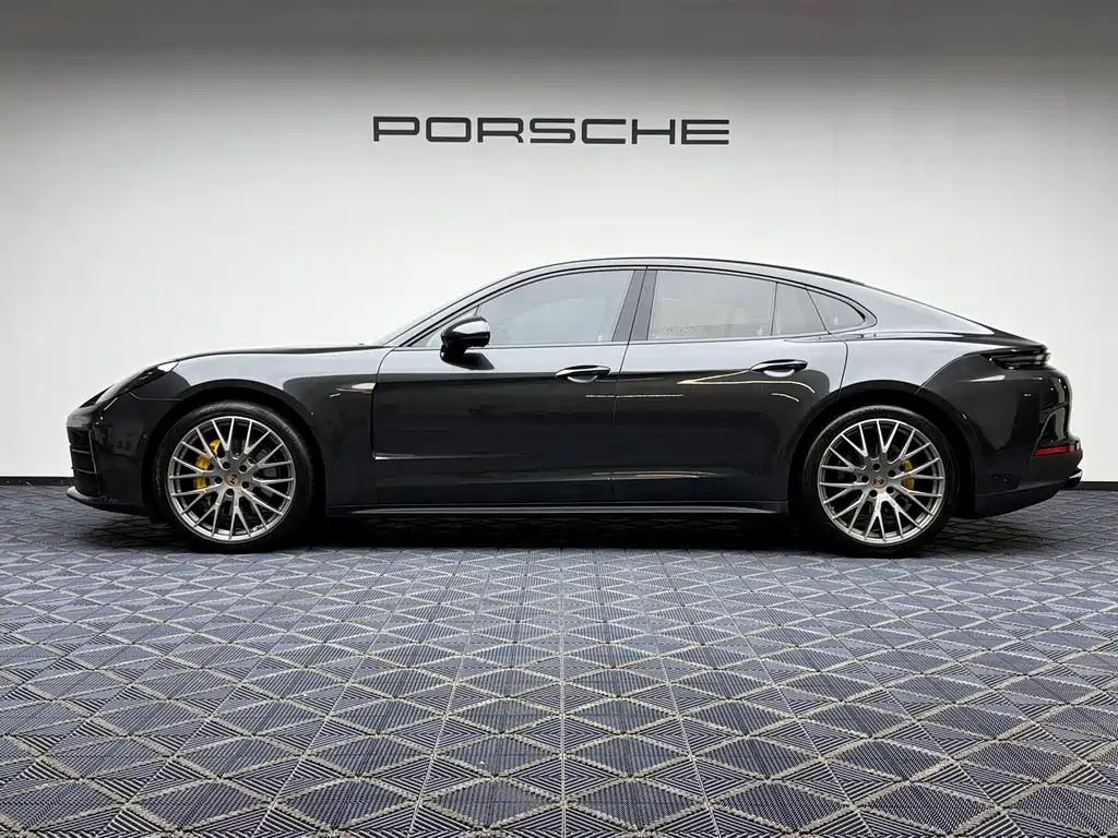 Porsche Panamera — фото 15