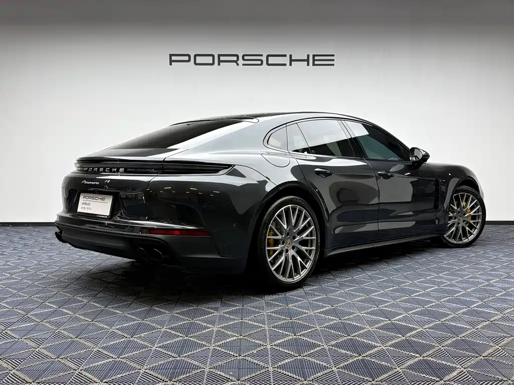 Porsche Panamera — фото 18