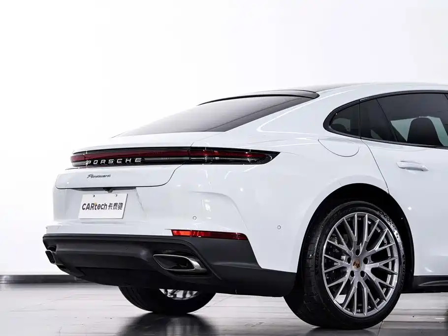 Porsche Panamera — фото 9