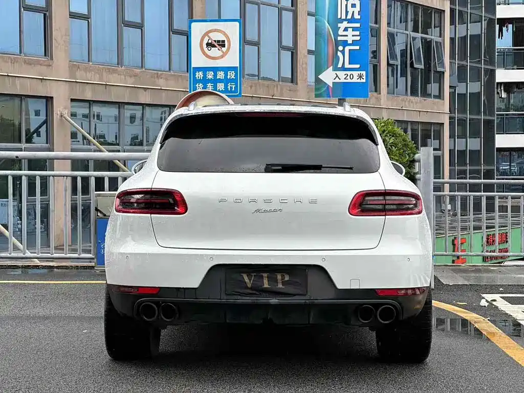 Porsche Macan — фото 8