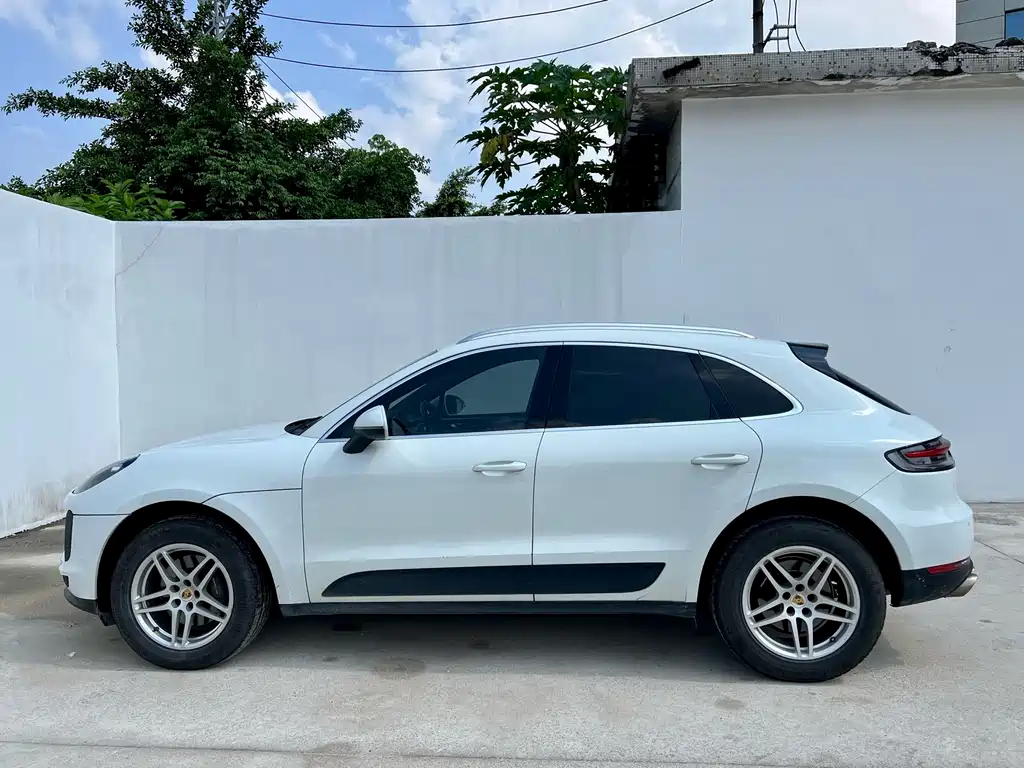 Porsche Macan — фото 5