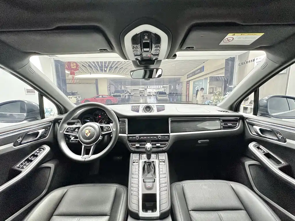 Porsche Macan — фото 10