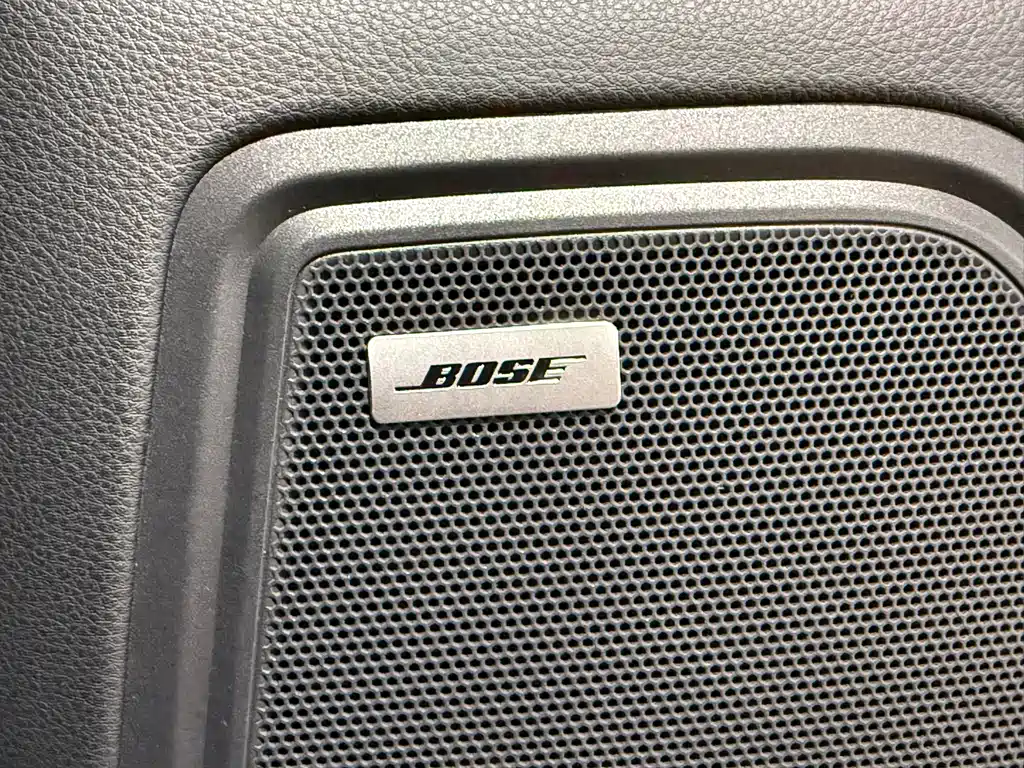 Porsche Macan — фото 19