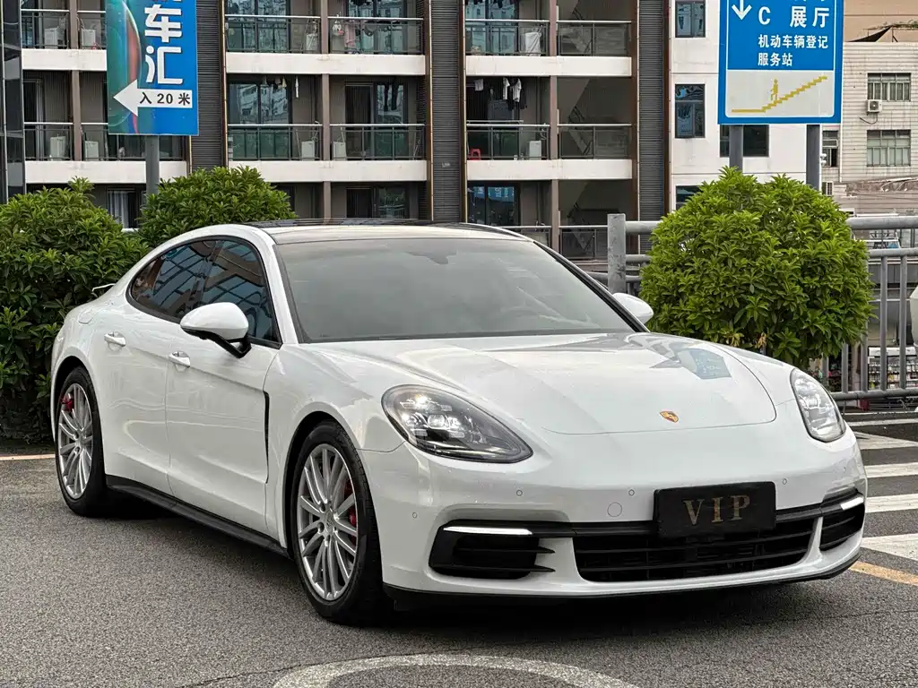 Porsche Panamera — фото 3