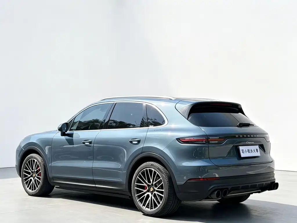 Porsche Cayenne — фото 4