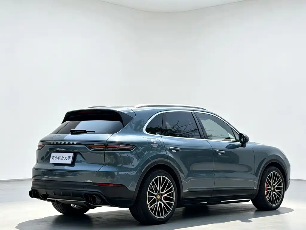 Porsche Cayenne — фото 6
