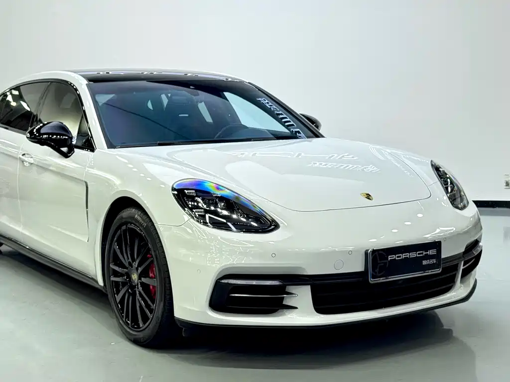 Porsche Panamera — фото 11