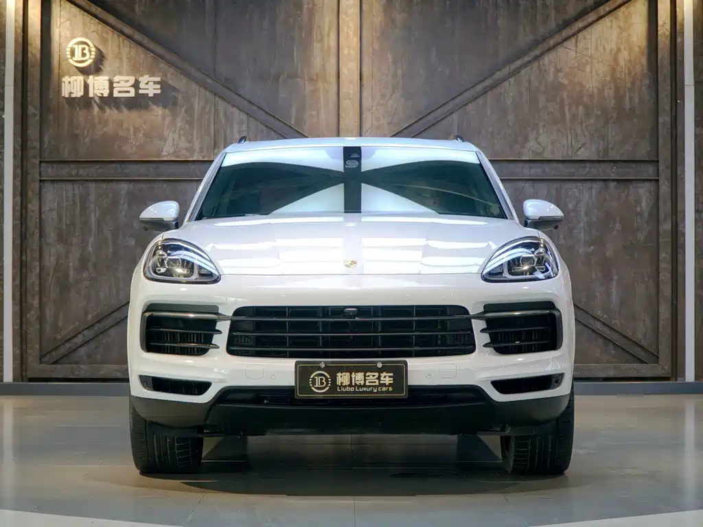 Porsche Cayenne — фото 2