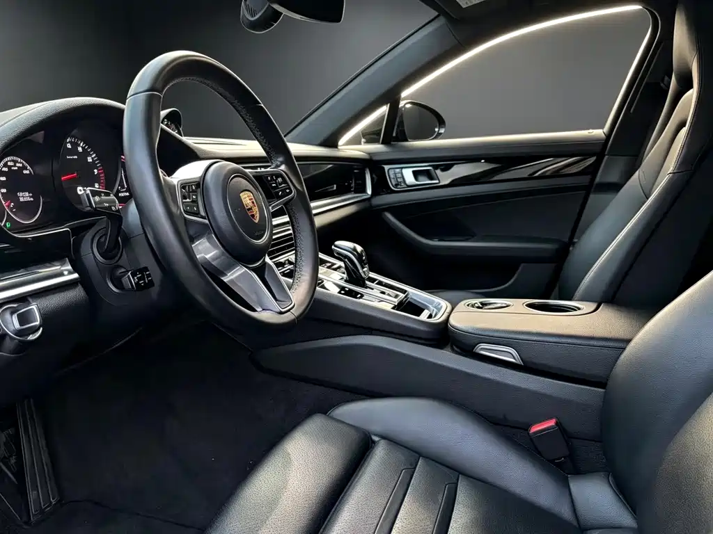 Porsche Panamera — фото 4