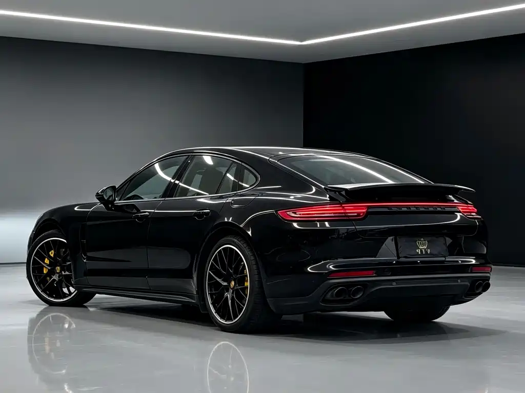 Porsche Panamera — фото 9