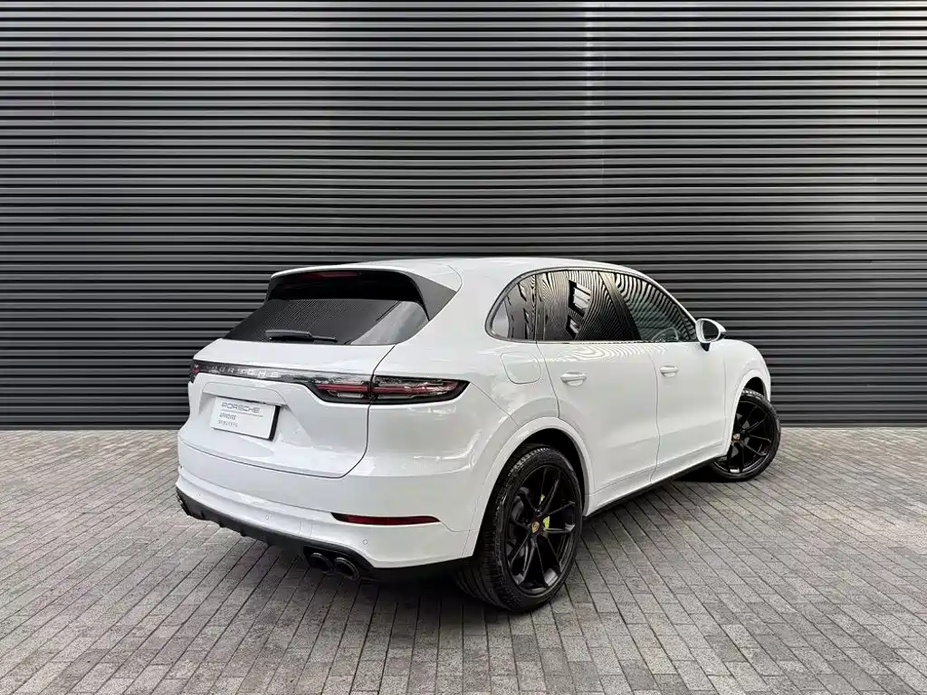 Porsche Cayenne Hybrid — фото 3