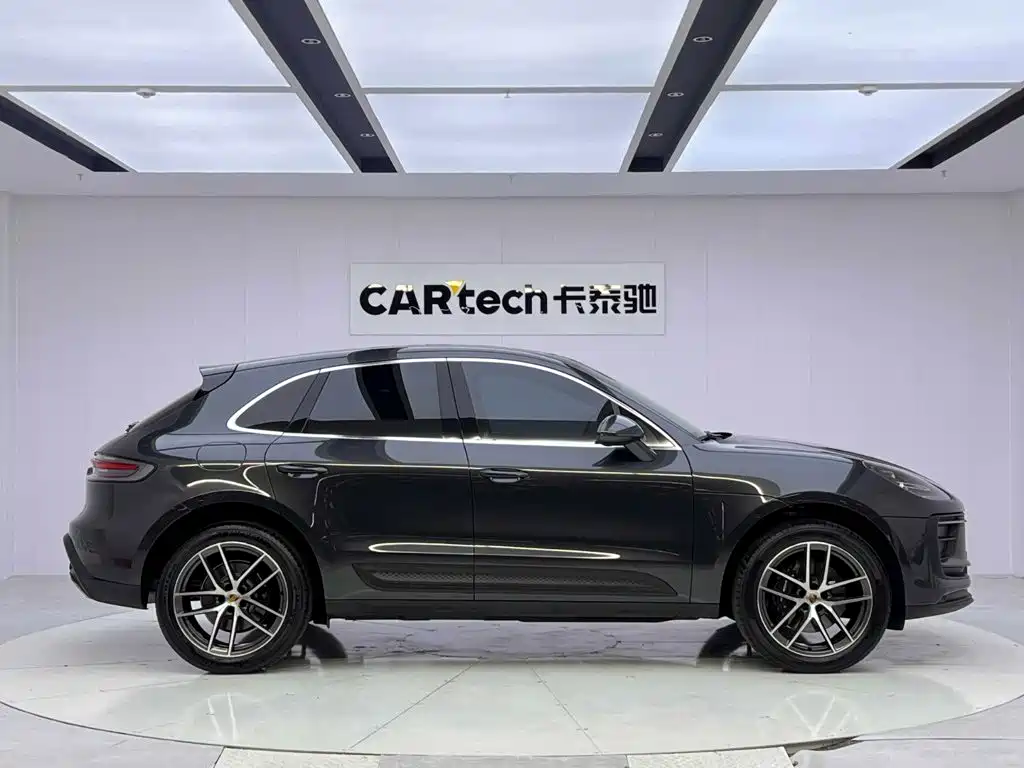 Porsche Macan — фото 6