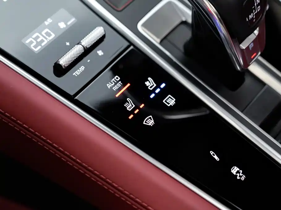 Porsche Panamera — фото 23