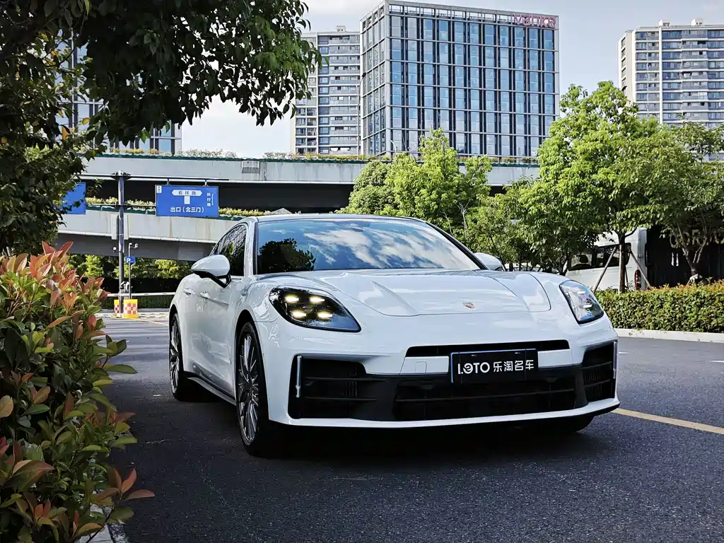 Porsche Panamera — фото 2