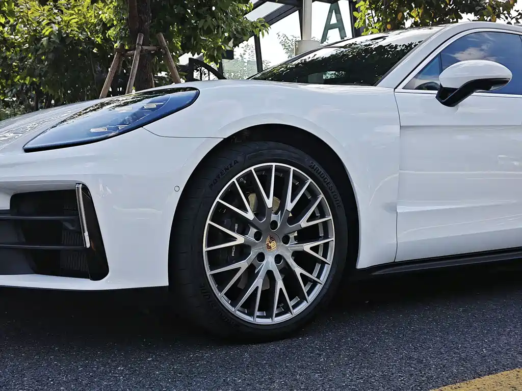 Porsche Panamera — фото 4