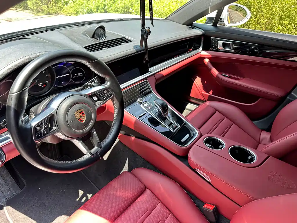 Porsche Panamera — фото 4