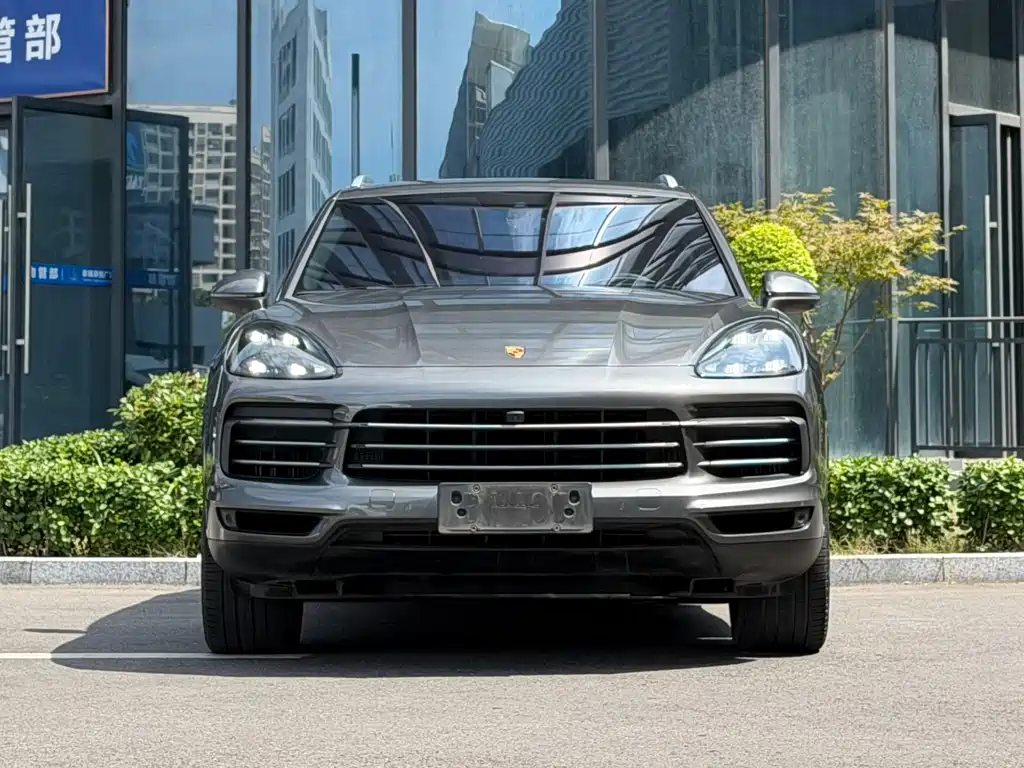 Porsche Cayenne — фото 2