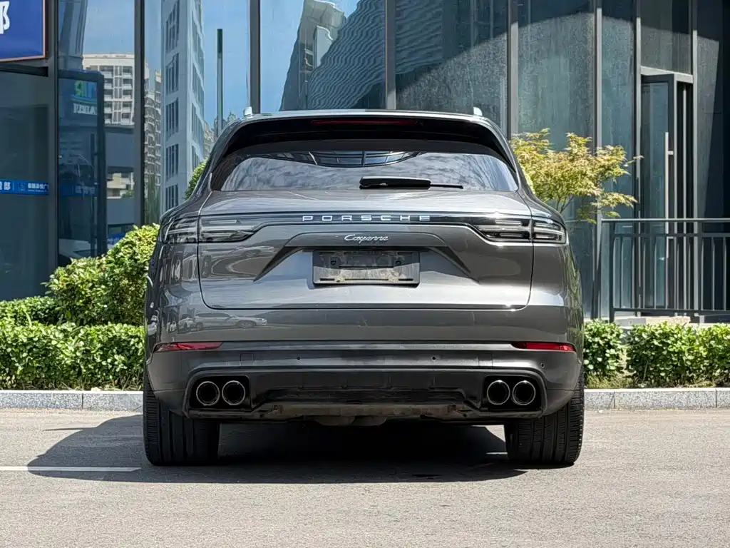 Porsche Cayenne — фото 4