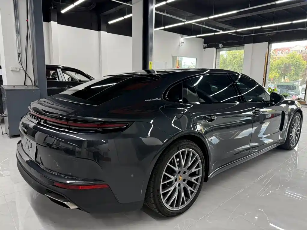Porsche Panamera — фото 4