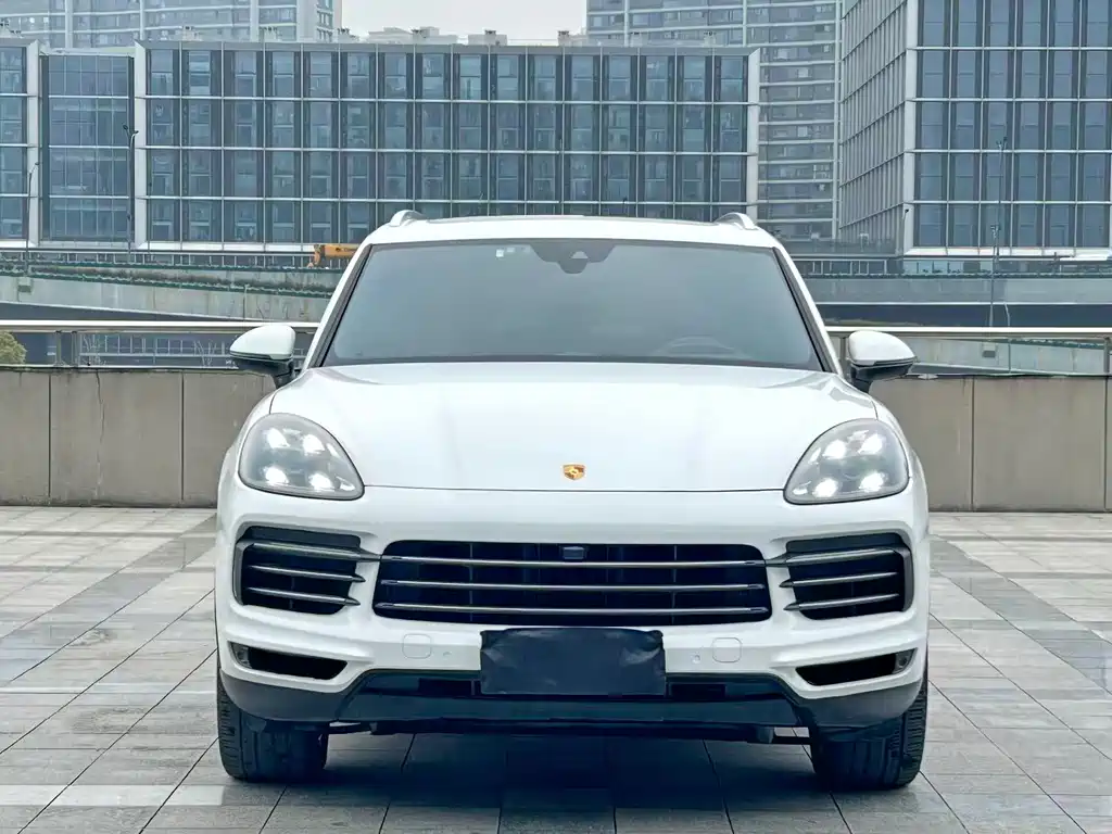 Porsche Cayenne — фото 2
