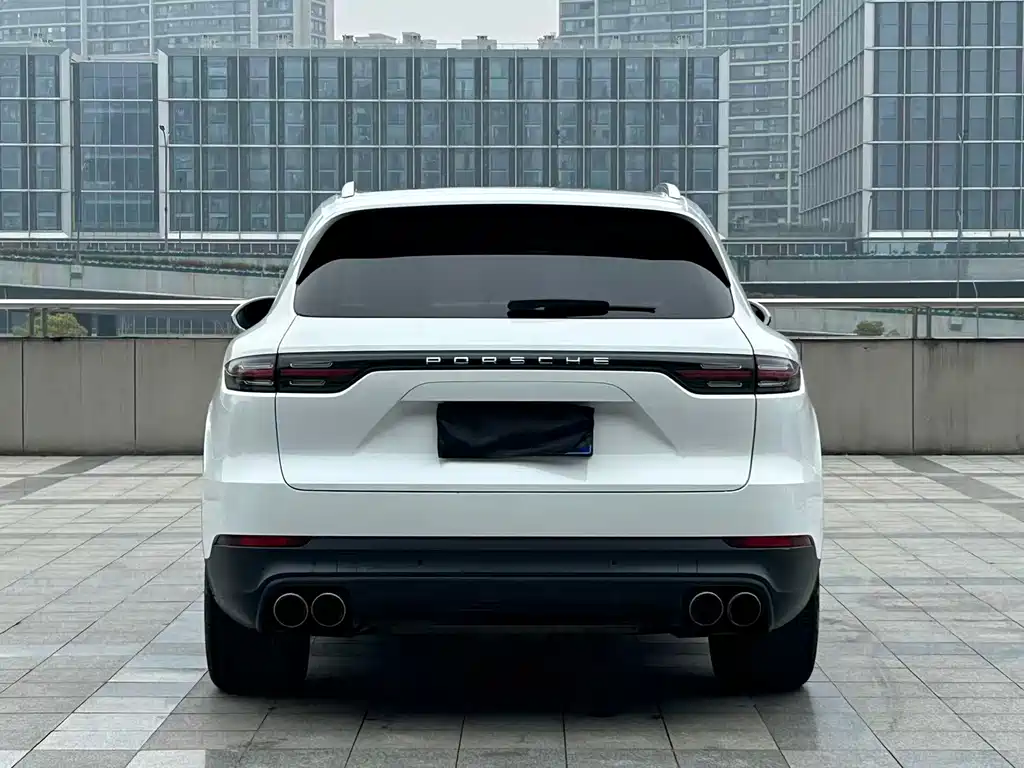 Porsche Cayenne — фото 4
