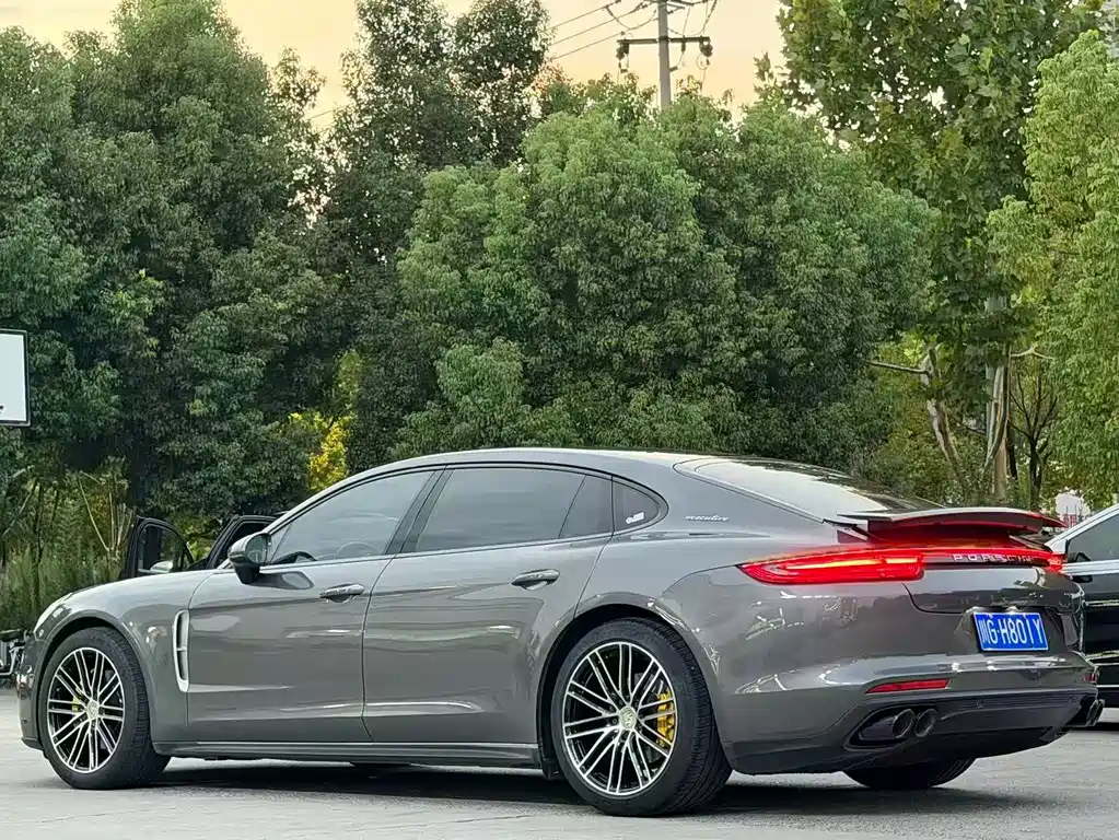 Porsche Panamera — фото 9