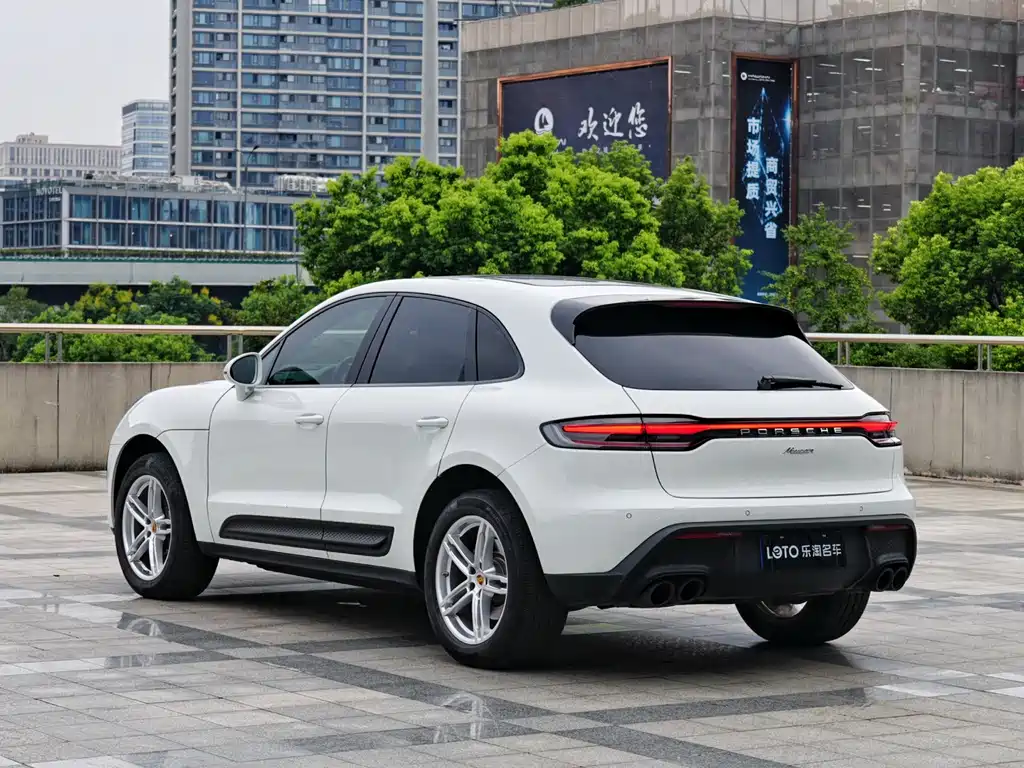 Porsche Macan — фото 5