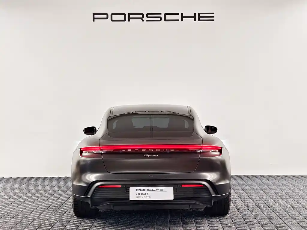 Porsche Taycan — фото 6