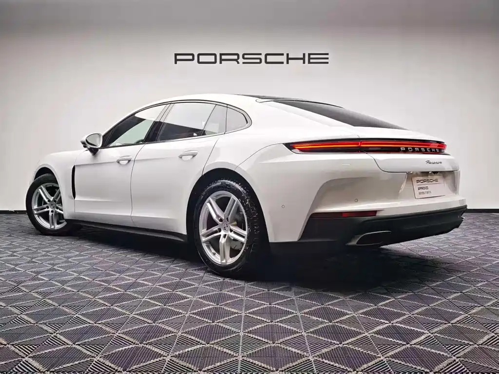 Porsche Panamera — фото 2