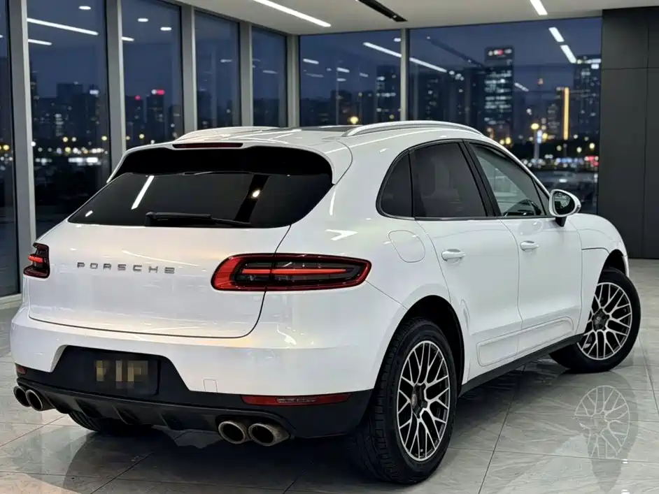 Porsche Macan — фото 7