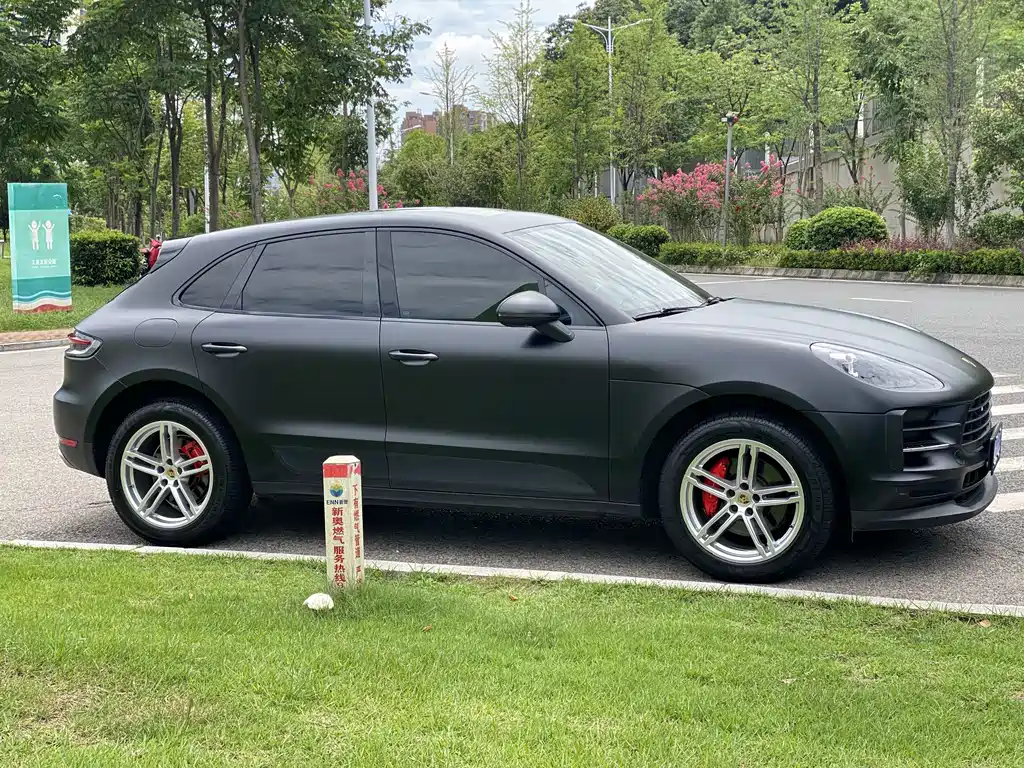 Porsche Macan — фото 8