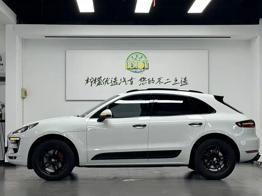 Porsche Macan — фото 6