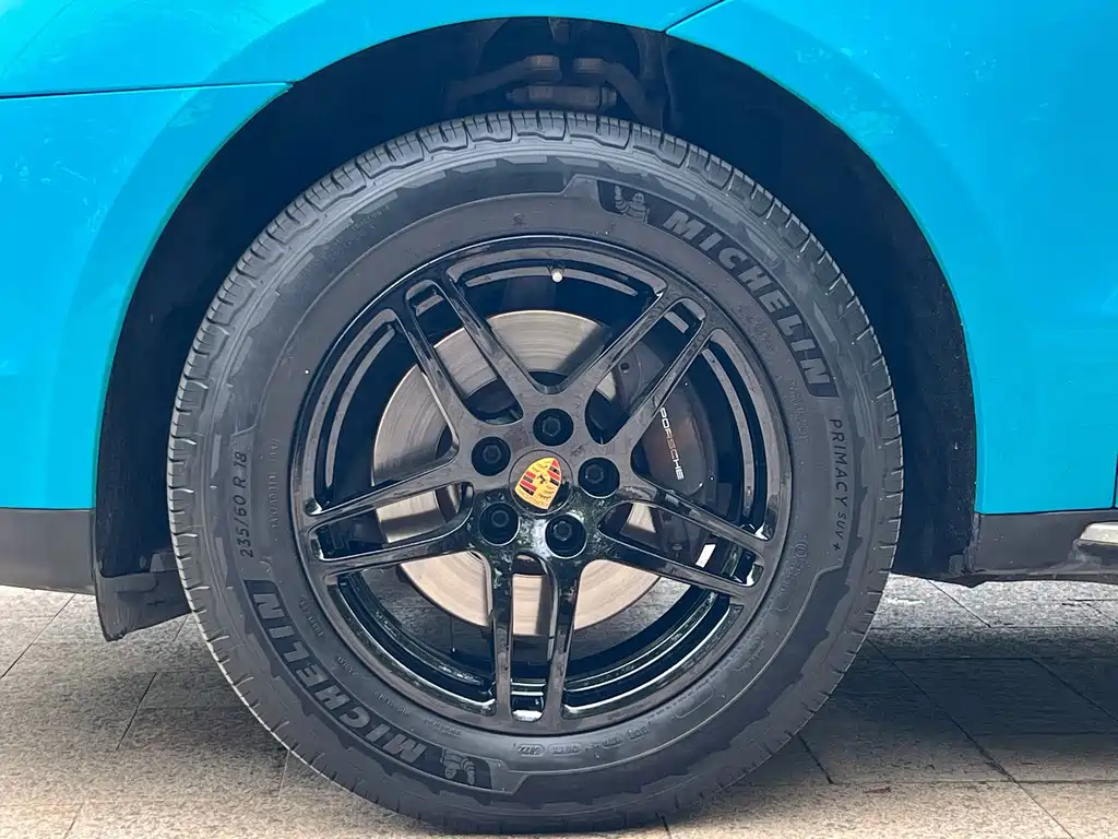 Porsche Macan — фото 8