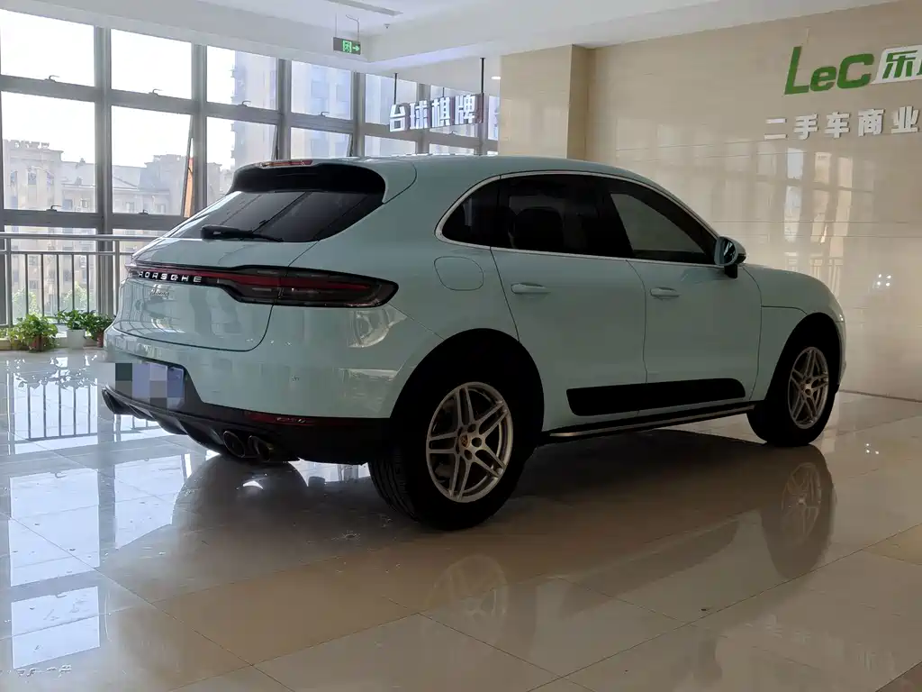 Porsche Macan — фото 6