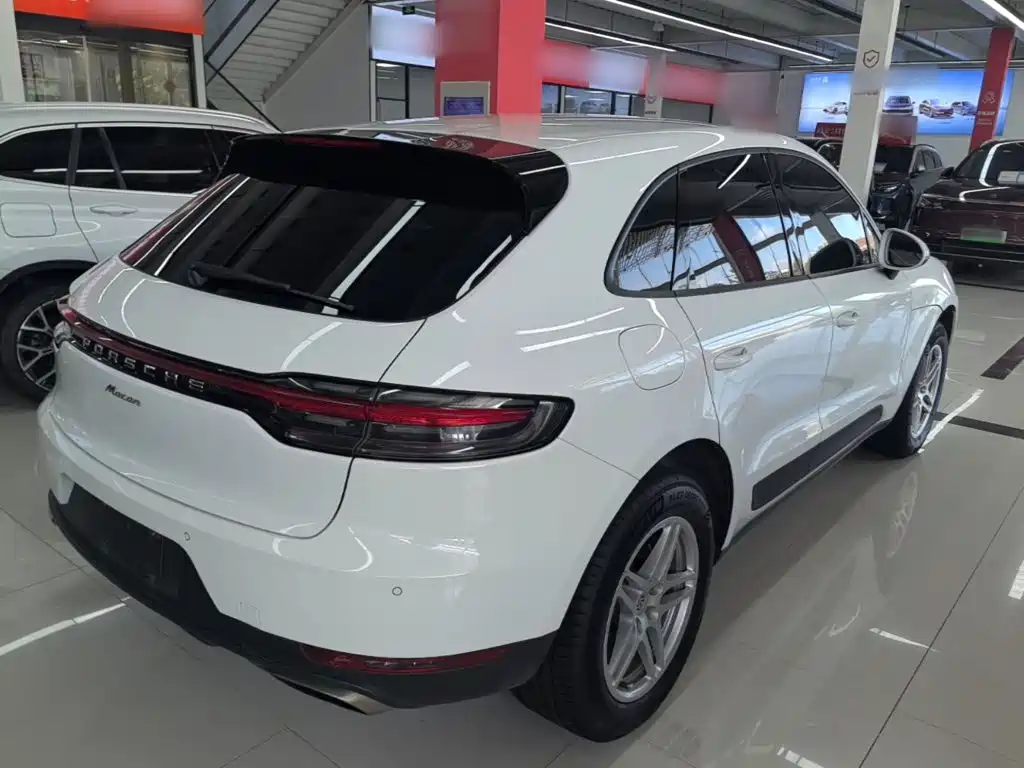 Porsche Macan — фото 7