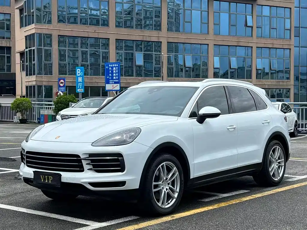 Porsche Cayenne — фото 2