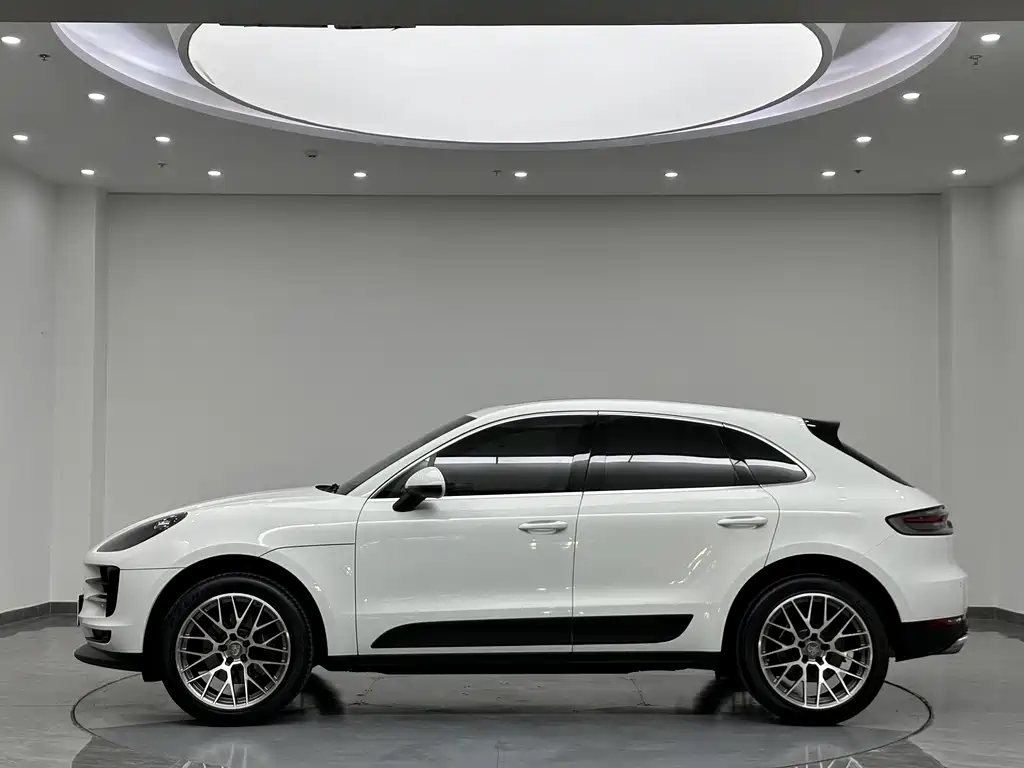 Porsche Macan — фото 5
