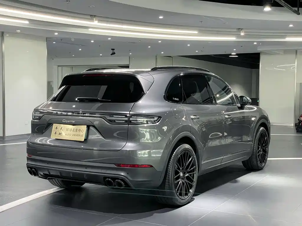 Porsche Cayenne Hybrid — фото 14